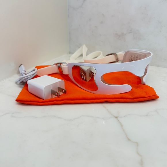 Dr. Dennis Gross DRX SpectraLite EyeCare Pro LED Mask - Very Clean! - Picture 7 of 9